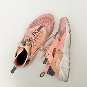 Nike Huarache women’s 8